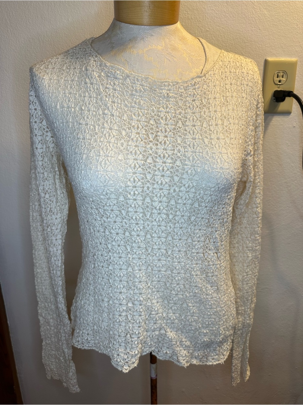 NATURAL LIFE Cream Crochet Lace Long Sleeve Top